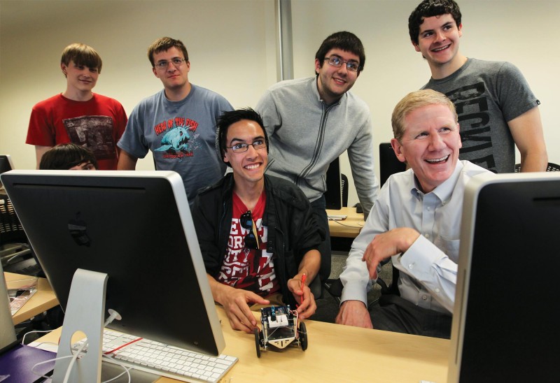 Foundation President Richard Ober visits with local high school students at the STEM Discovery Lab at UNH Manchester. Photo by Cheryl Senter.