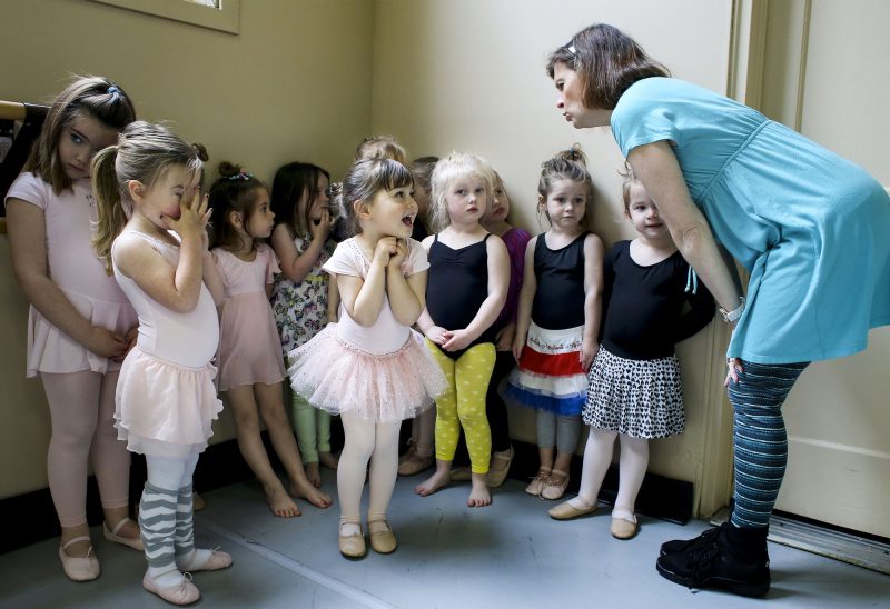 Teacher Danielle Fitzpatrick directs her 3-year-old students in creative dance class at MoCo Arts in Keene. (Photo by Cheryl Senter).