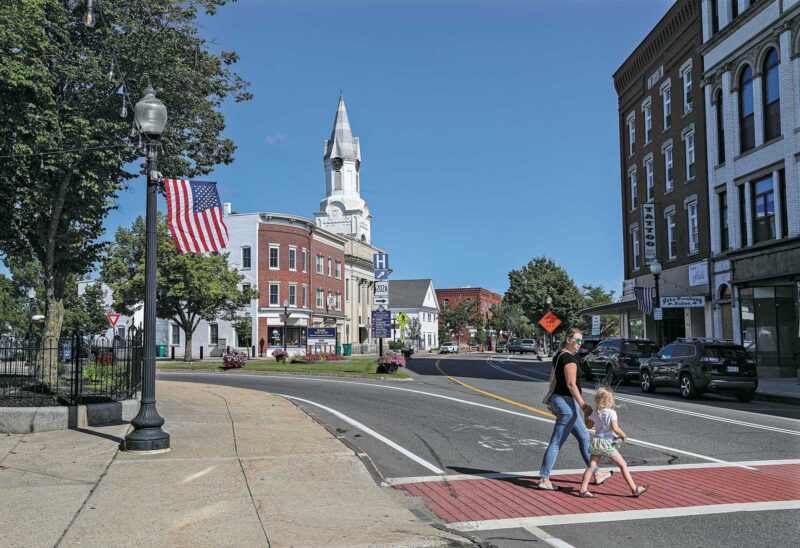 People enjoying Rochester downtown area. (Photo by Cheryl Senter.)